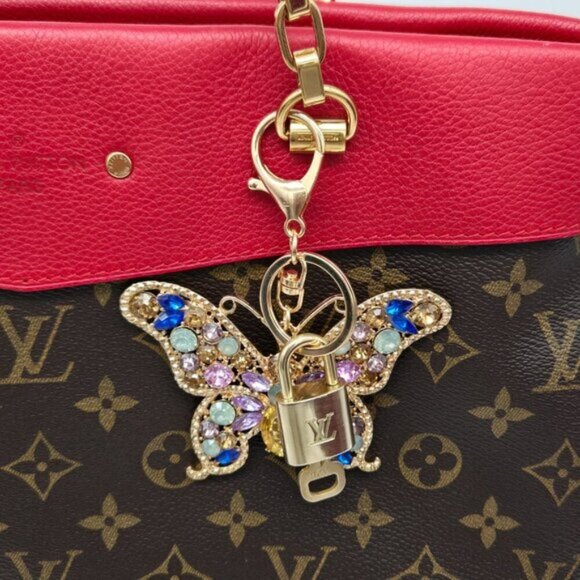 Authentic Louis Vuitton Lock & Key with unbranded Bagcharm, Keycharm, Keychain - Picture 1 of 9